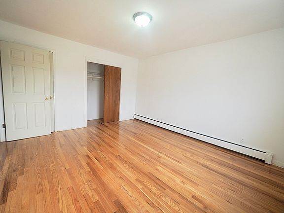 4th image of 23-26 42nd St #3C