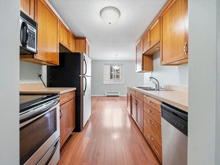 4400 Upton Ave S #202 — Photo 15