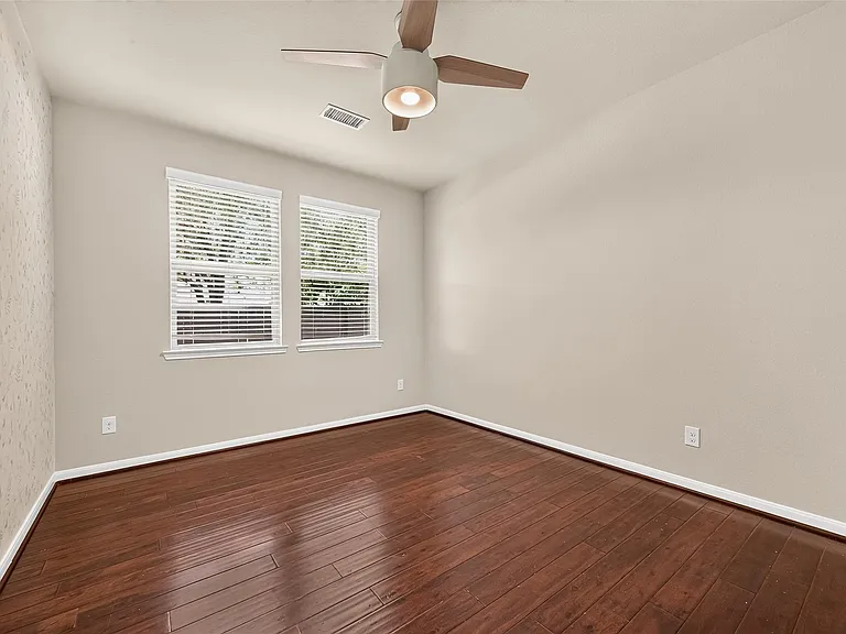10031 Esslemont Ct — Photo 26