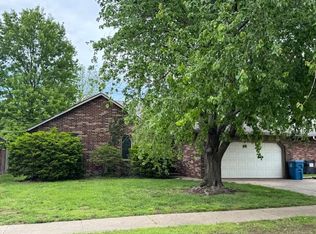 1347 E Broadmoor Street, Springfield, MO 65804