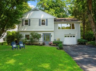 1025 Shore Acres Dr, Mamaroneck, NY 10543
