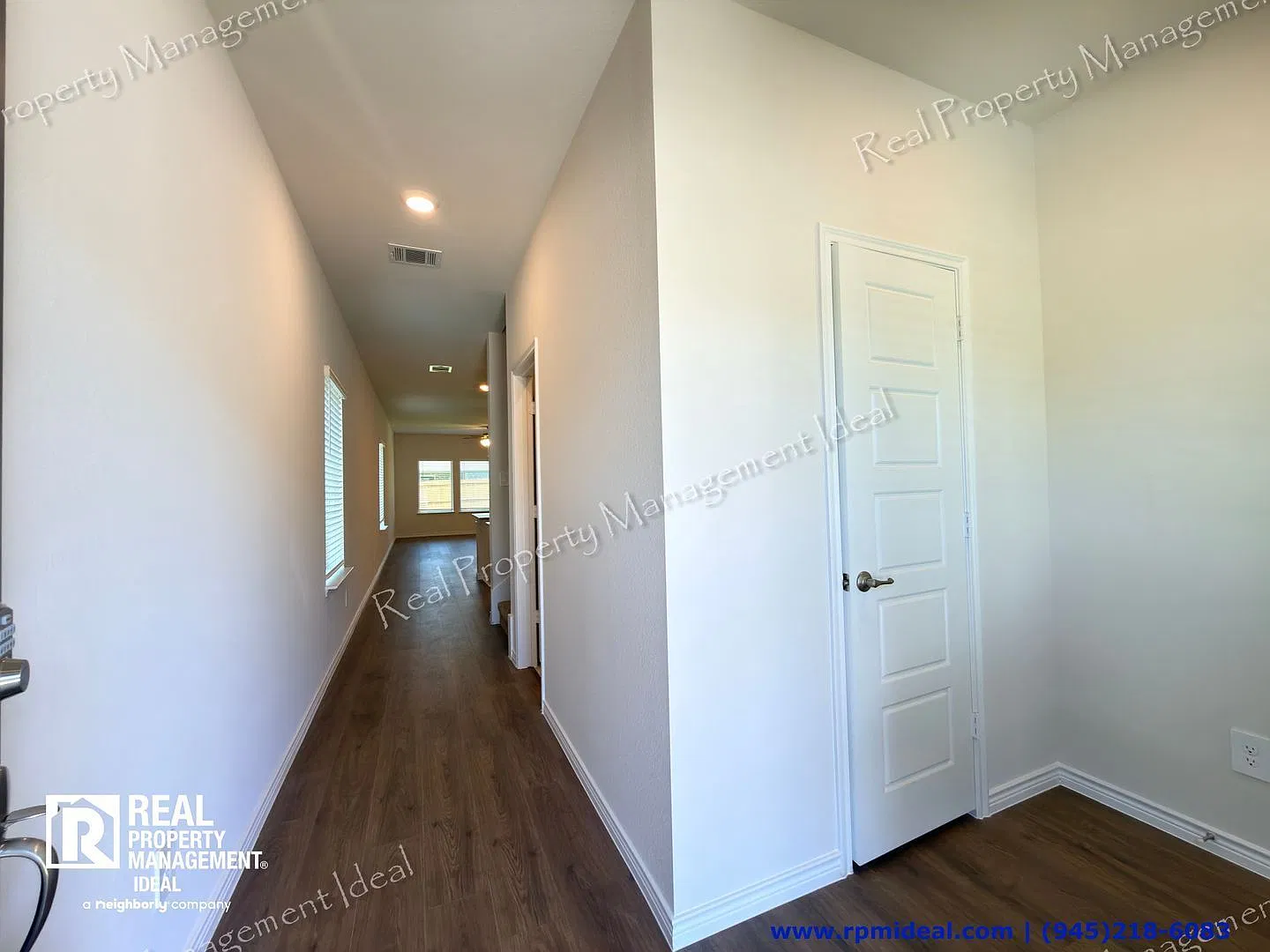 4 bed, 2.5 bath, 2133 sqft, $2,199 — Photo 3