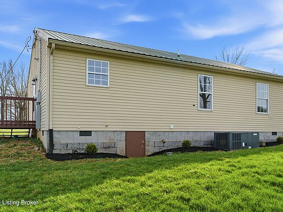 5th image of 2230 Christianburg Rd