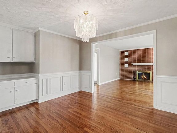 4th image of 831 Limekiln Rd