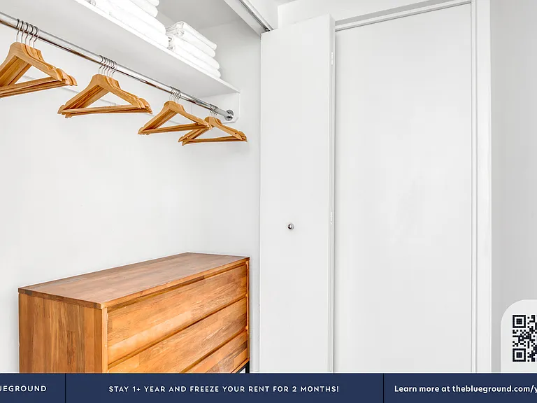 500 W 56th St #713 — Photo 11