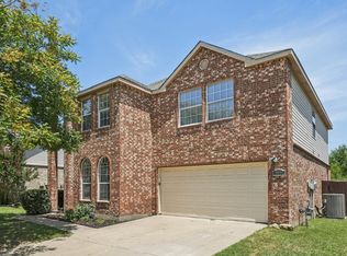 8936 Belvedere Dr, Fort Worth, TX 76244
