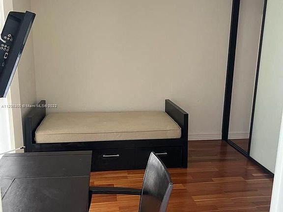 5th image of 1000 Island Blvd #1510