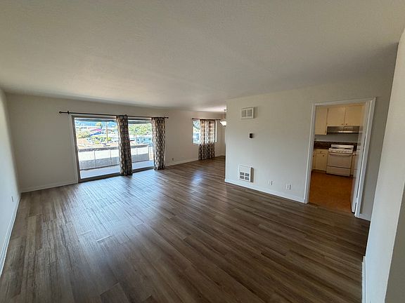 4th image of 155 Canal St #177
