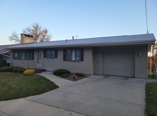 708 Davidson St NW, Elkader, IA 52043