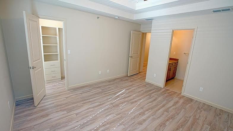 1st image of 2701 S J St