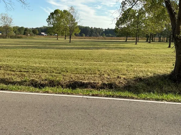 1606 Lenroot Rd, Bethel, OH 45106