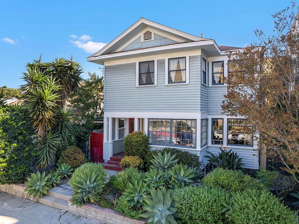 1st image of 4083 Albatross St
