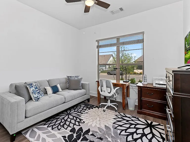 523 Hallwood Dr #523 — Photo 5