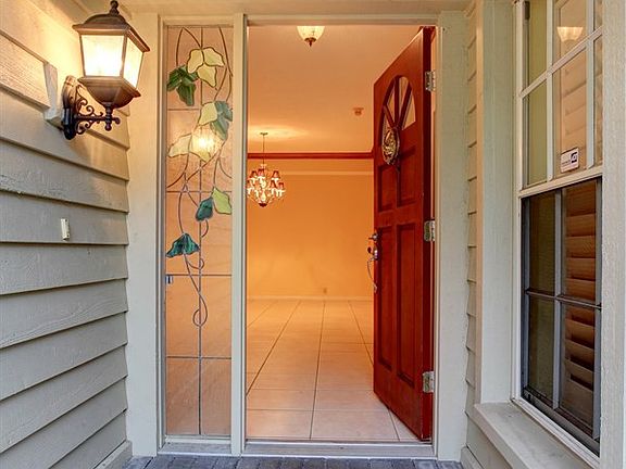2nd image of 73 Pelican Pl