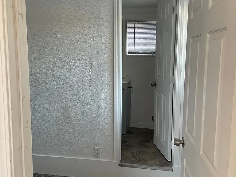 214 Beardsley Ave — Photo 18