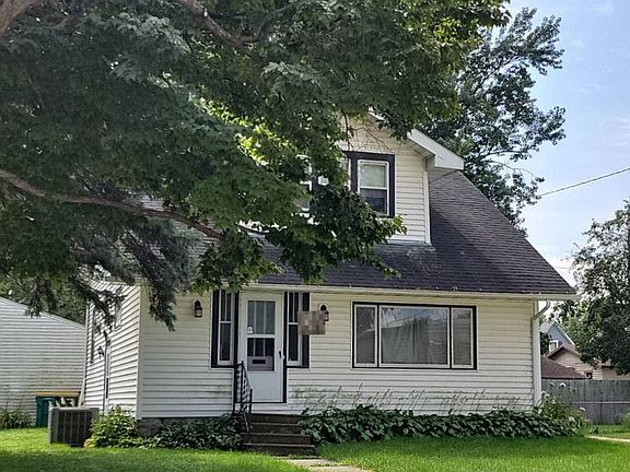 3rd image of 510 E 4th St