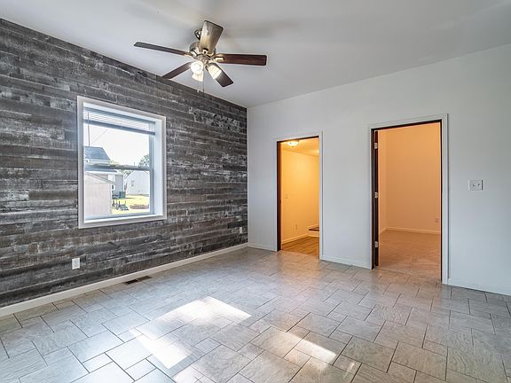 5th image of 715 Saint Marys St