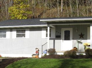 938 Circle Dr, Dunbar, WV 25064