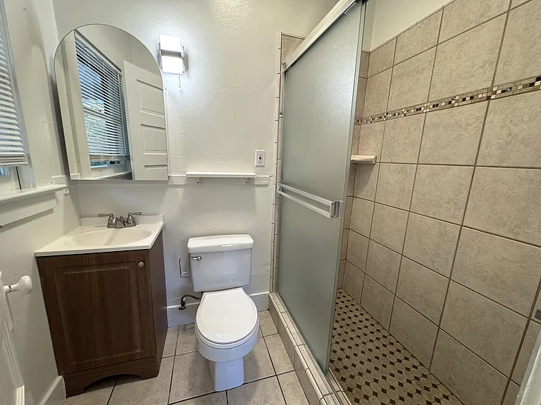1536 Chapala St #1536 — Photo 9