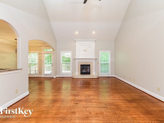 5th image of 1396 Somerset Cove Dr