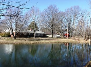 247 Fox Creek Rd, Flora, IL 62839