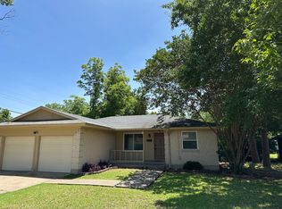 922 Downing St, Forney, TX 75126