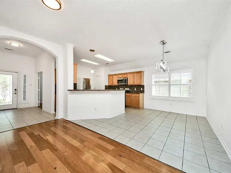 10 Delphinium Pl — Photo 16