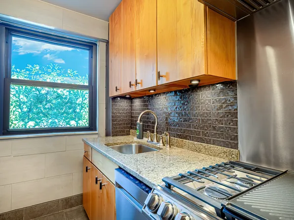 3850 Sedgwick Avenue image 11 of 23