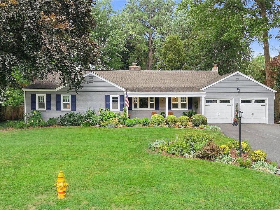 1st image of 7 Westover Cir