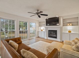 2912 E Diehl Ave, Des Moines, IA 50320