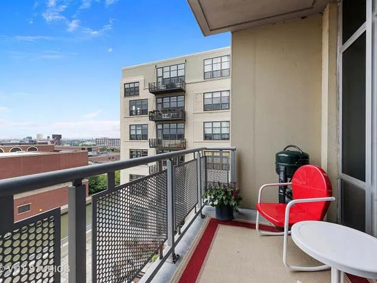720 N Larrabee St #912 — Photo 11