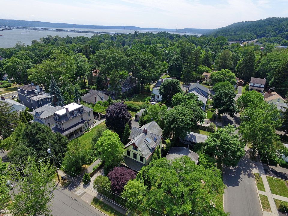1st image of 47 Voorhis Ave