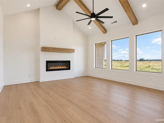 3rd image of 2412 Waters Ave
