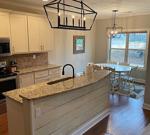 2nd image of 3464 Woodcutter Dr