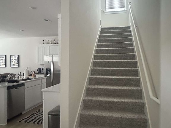 3rd image of 251 S Harrogate Ln