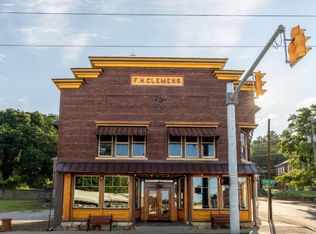 101 N 7th St, Cannelton, IN 47520
