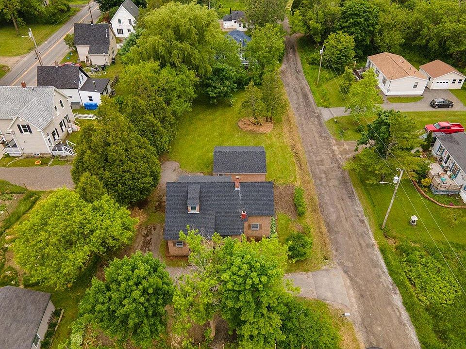 8 Autumn Street, Rockland, ME 04841 Zillow