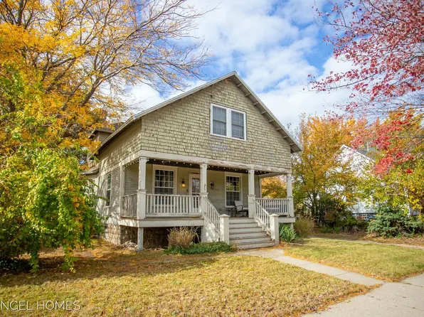 413 Pine St, Spring Lake, MI 49456