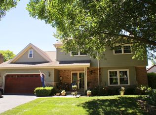626 Bunker Hill Ct, Naperville, IL