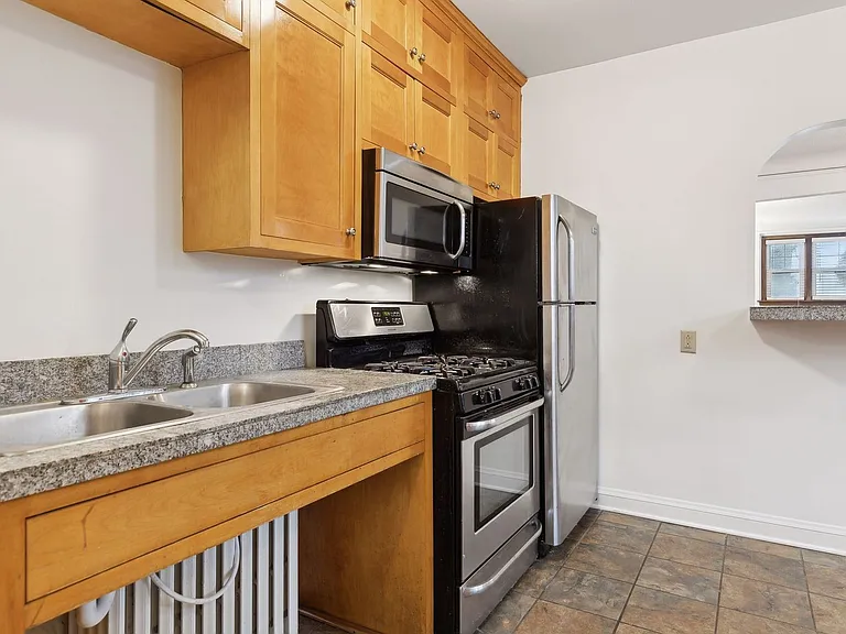 4652 Chicago Ave South — Photo 9
