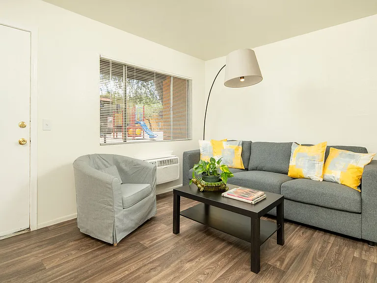 Parkview Apartments — Photo 12