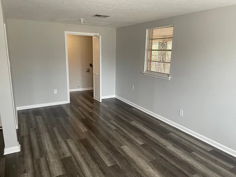 229 Camellia Dr — Photo 10