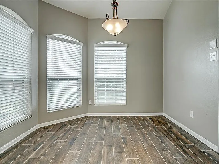 29362 Alba Rose Dr — Photo 3