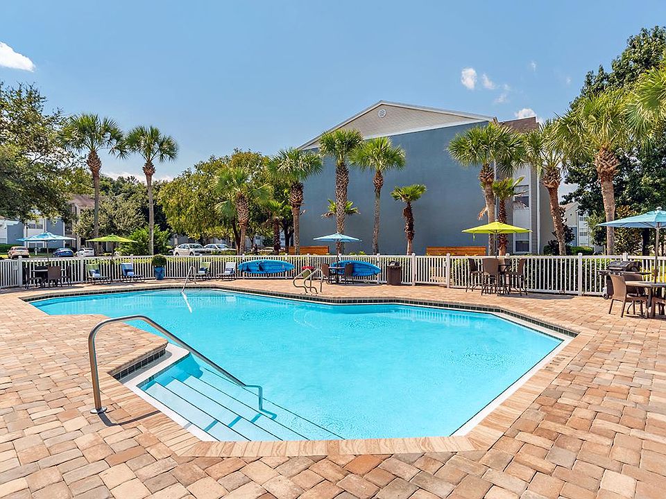 Lay out and soak in the sun on our expansive sundeck.