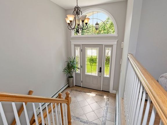 2nd image of 123 Arcadia Rd