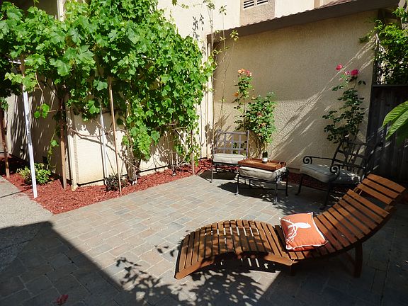 2nd image of 2258 Gianera St