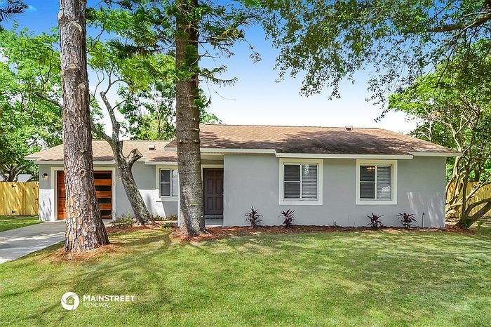 1st image of 135 Wax Myrtle Ct