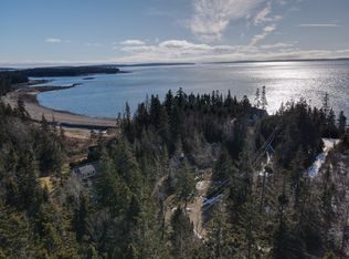 14 Lyford Rd, Bernard, ME 04612