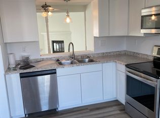 818 Foxmoore Ct, Virginia Beach, VA 23462
