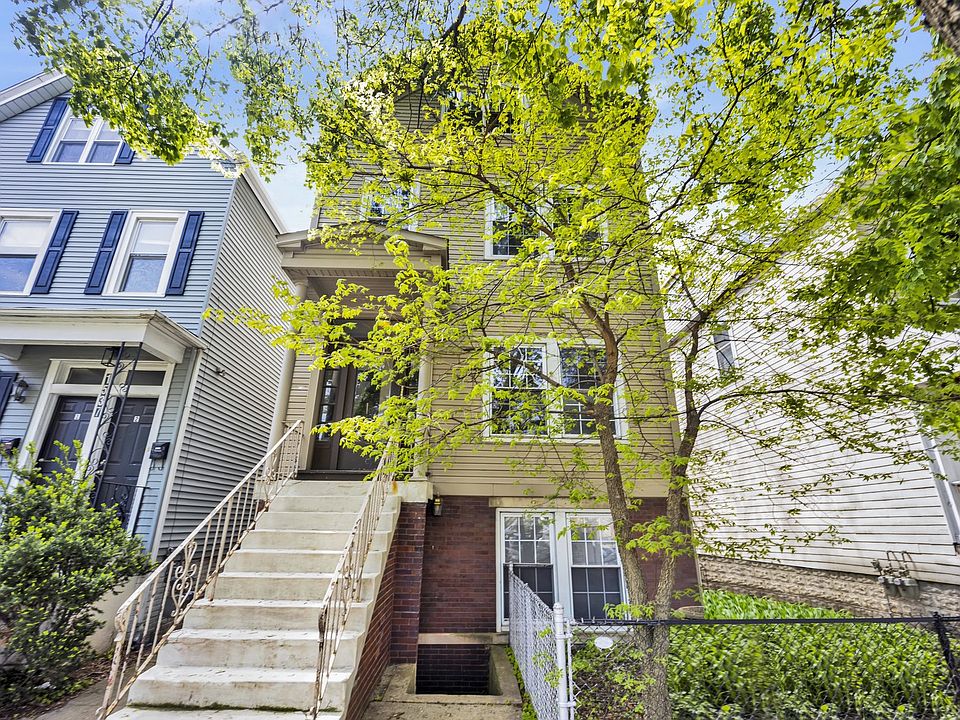 1st image of 1541 W Barry Ave
